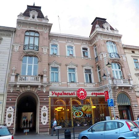 Exclusive Apartment On Shevchenko Avenue 10 Λβιβ Εξωτερικό φωτογραφία