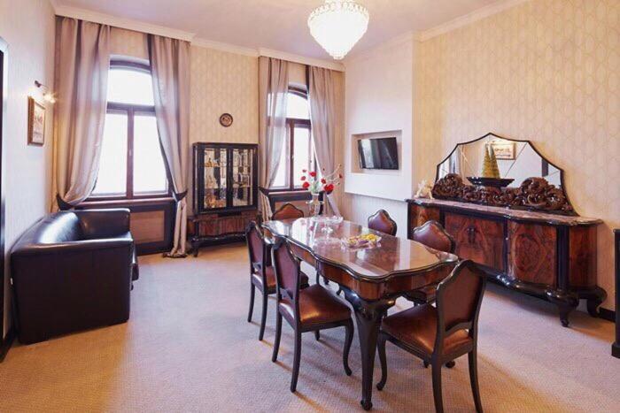 Exclusive Apartment On Shevchenko Avenue 10 Λβιβ Εξωτερικό φωτογραφία